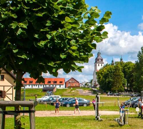 Boisko do siatkówki w wielu