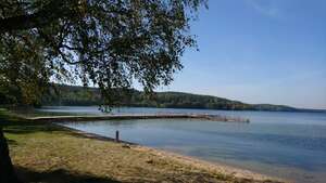 Pomost na jeziorze wielewskim